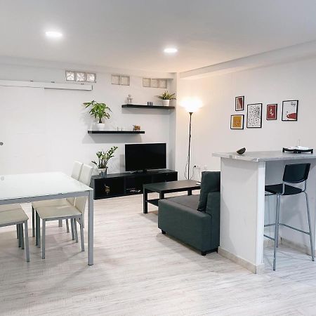 Gmc Turistics - Great Apartment For Groups & Families 马拉加 外观 照片