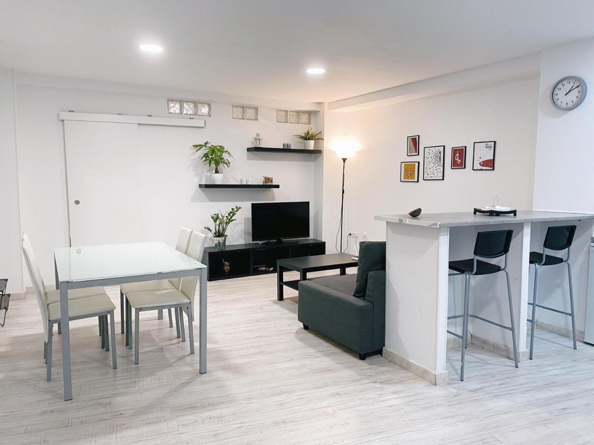 Gmc Turistics - Great Apartment For Groups & Families 马拉加 外观 照片