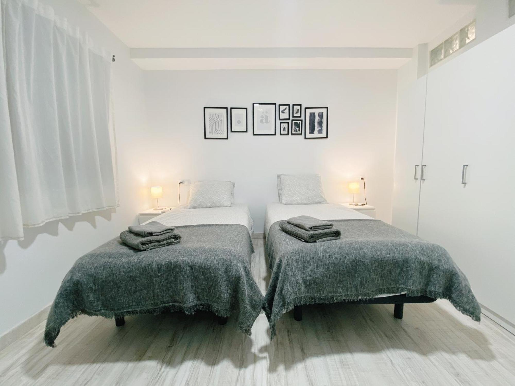 Gmc Turistics - Great Apartment For Groups & Families 马拉加 外观 照片