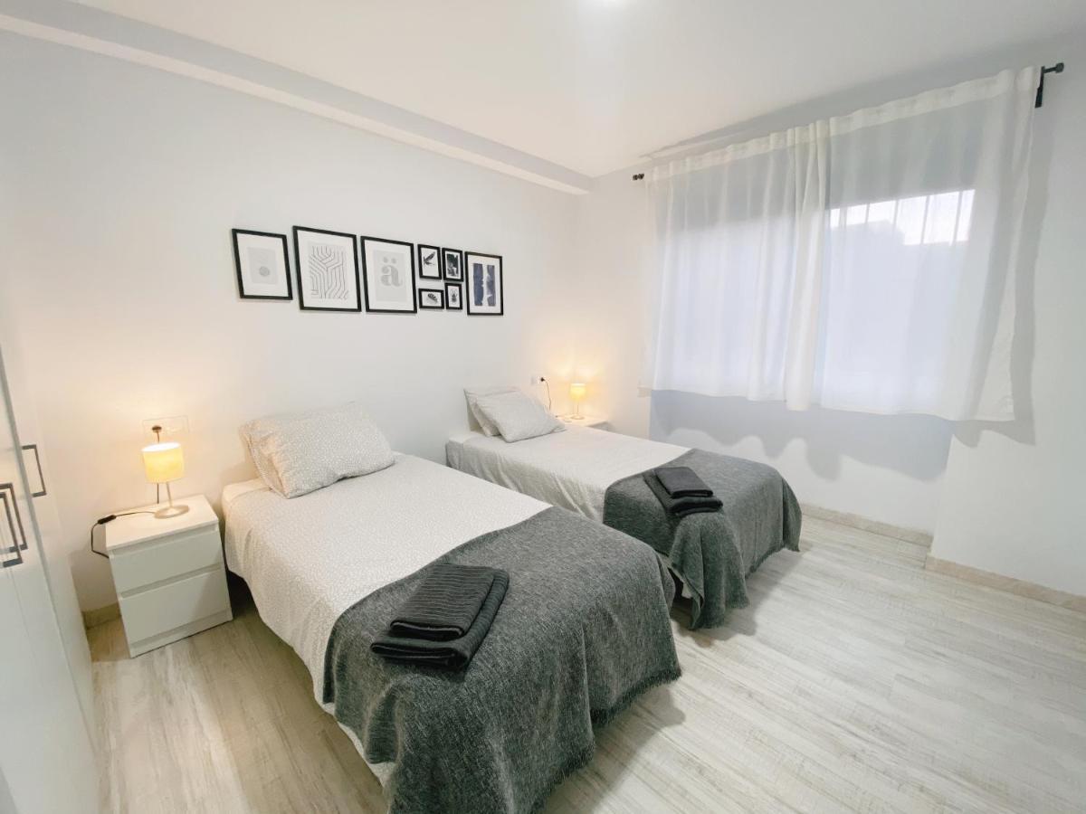 Gmc Turistics - Great Apartment For Groups & Families 马拉加 外观 照片